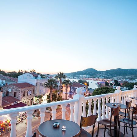 Menendi Otel Foça Eksteriør bilde