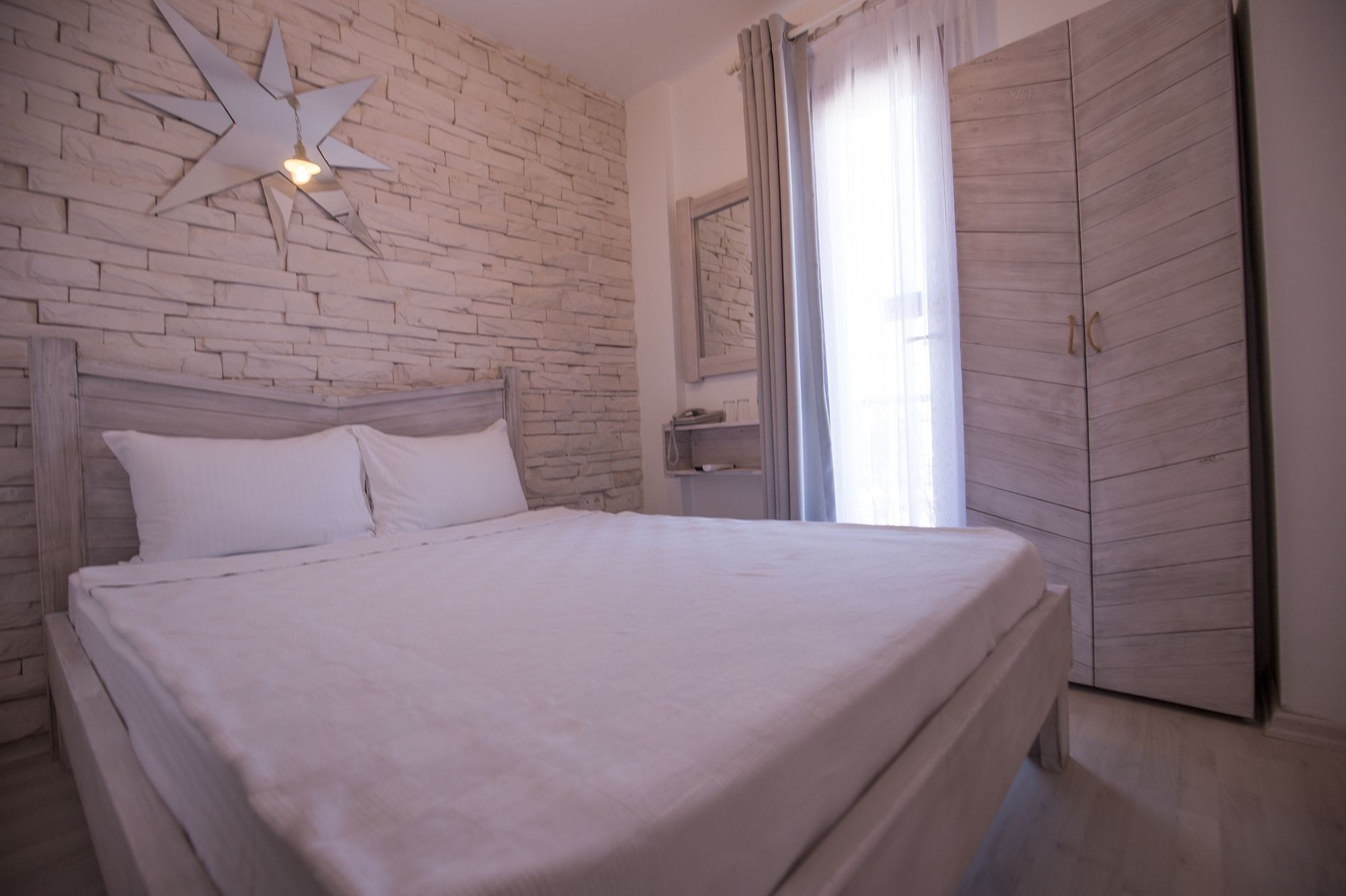 Menendi Otel Foça Eksteriør bilde