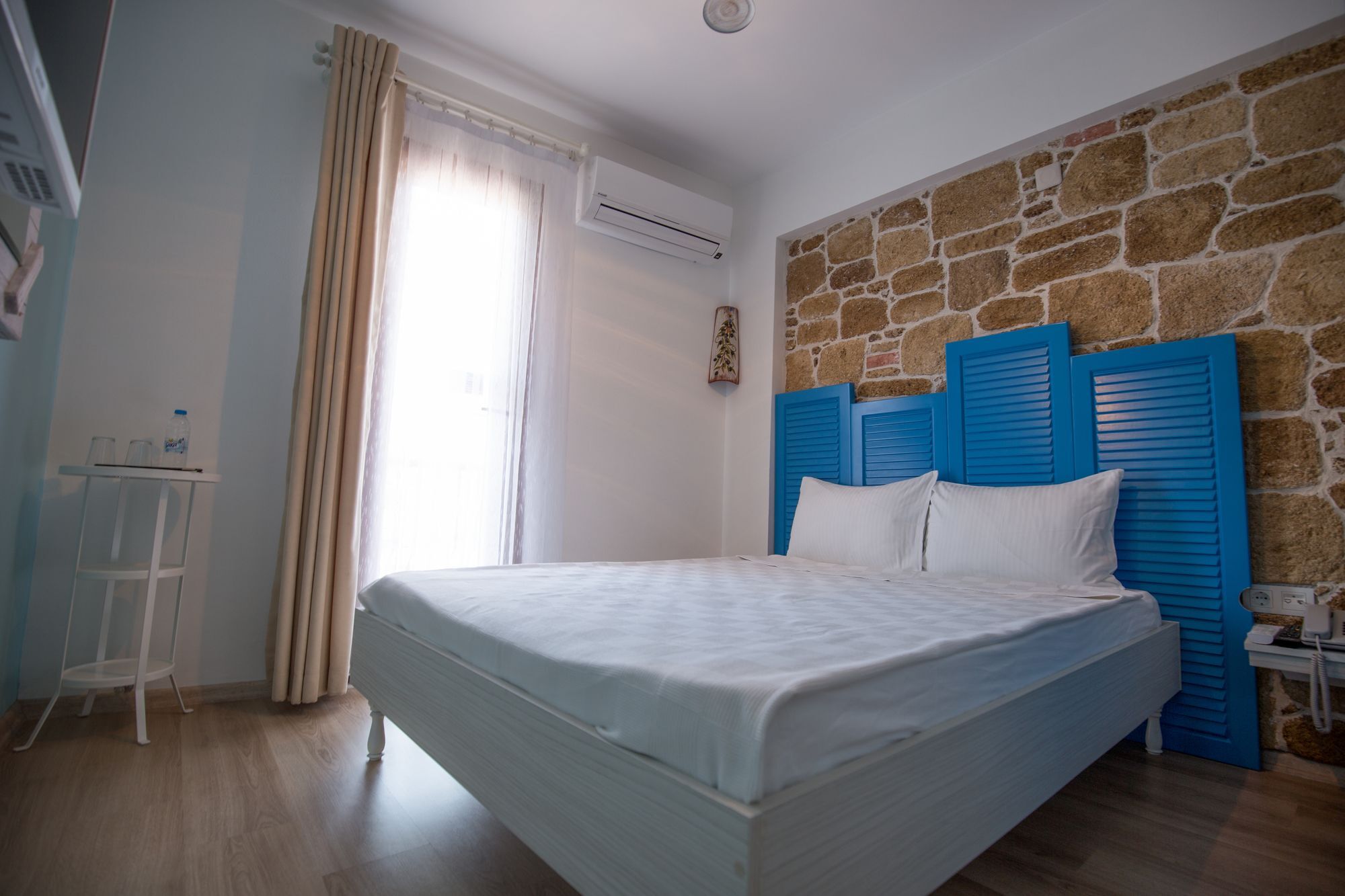 Menendi Otel Foça Eksteriør bilde