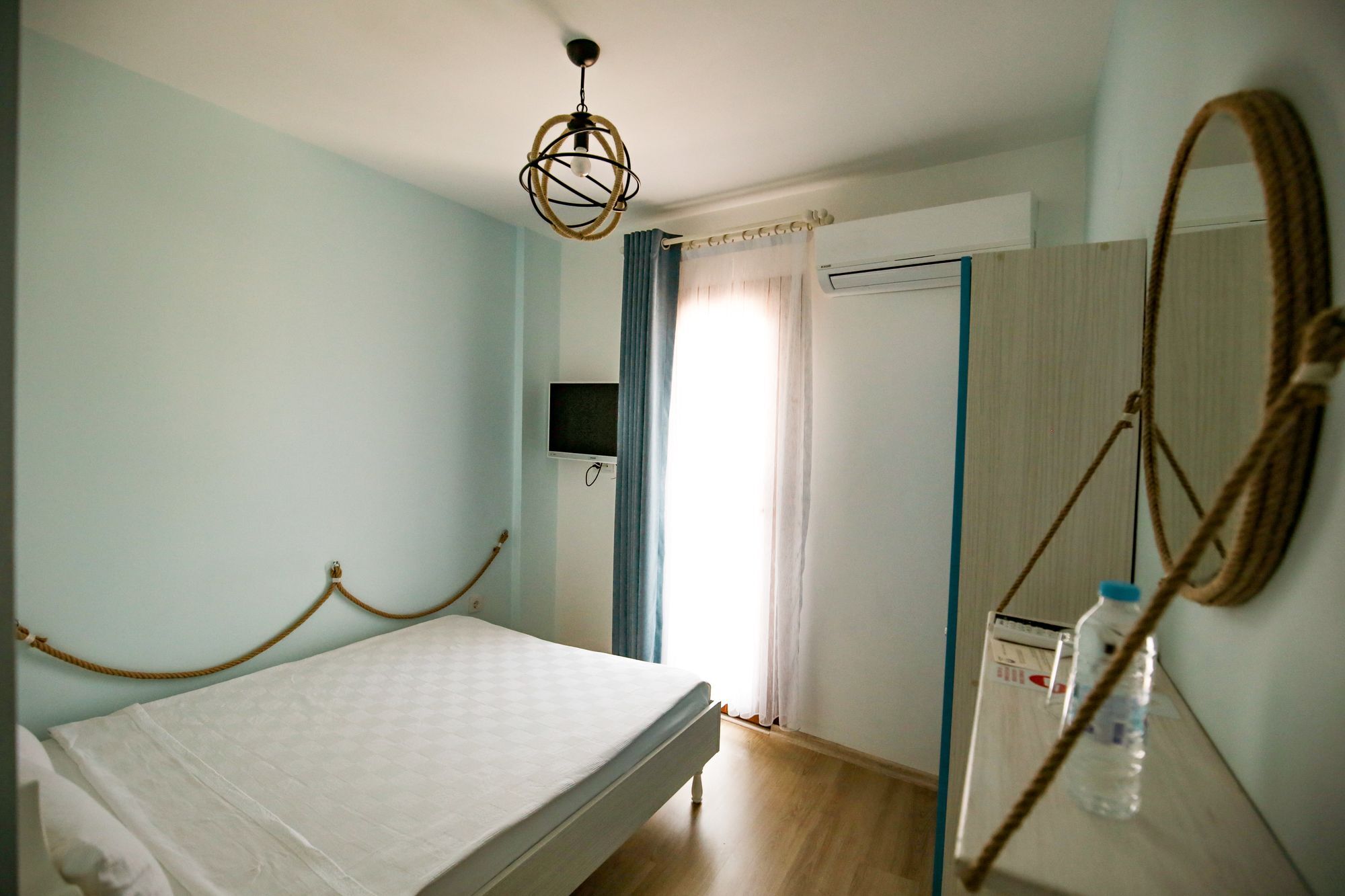 Menendi Otel Foça Eksteriør bilde